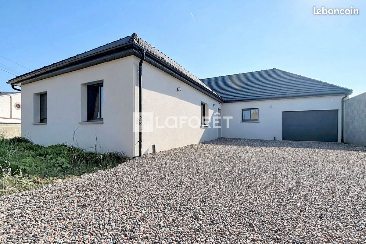 Maison 5 pièces 126 m² · à Fontaine-la-Guyon · 126 m² · 349 000 €