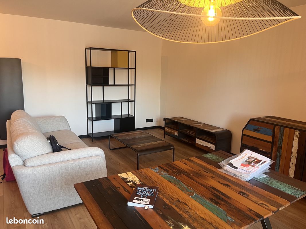 Appartement 3 pièces 66 m² · à Angoulême · 66 m² · 900 €