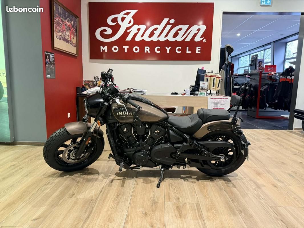 Indian SCOUT BOBBER 1250 LIMITED + TECH (image 3)