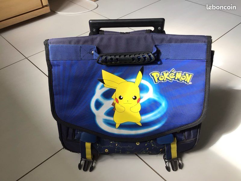 Cartable à roulettes Pokémon pikachu Accessoires Bagagerie