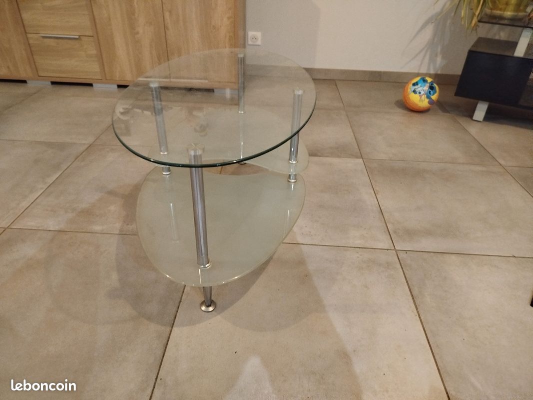 Table de salon (image 1)