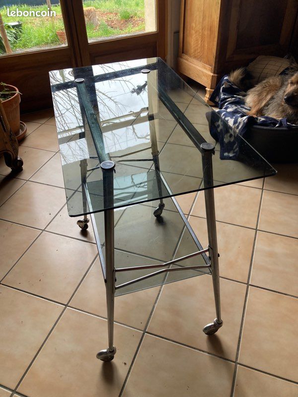 Table tv année 1970 (image 2)