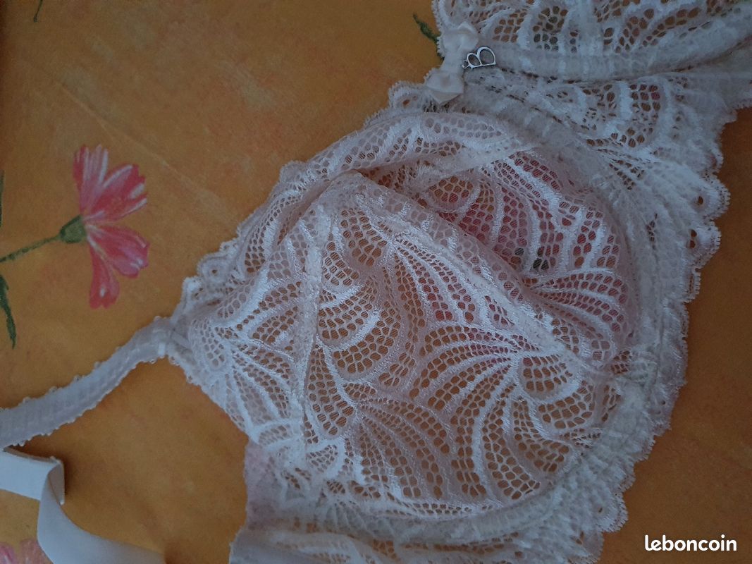 Soutien gorge a armature 105D tbe comme neuf (image 5)