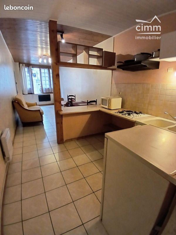 Immeuble 162 m² · à Tullins · 162 m² · 223 000 €