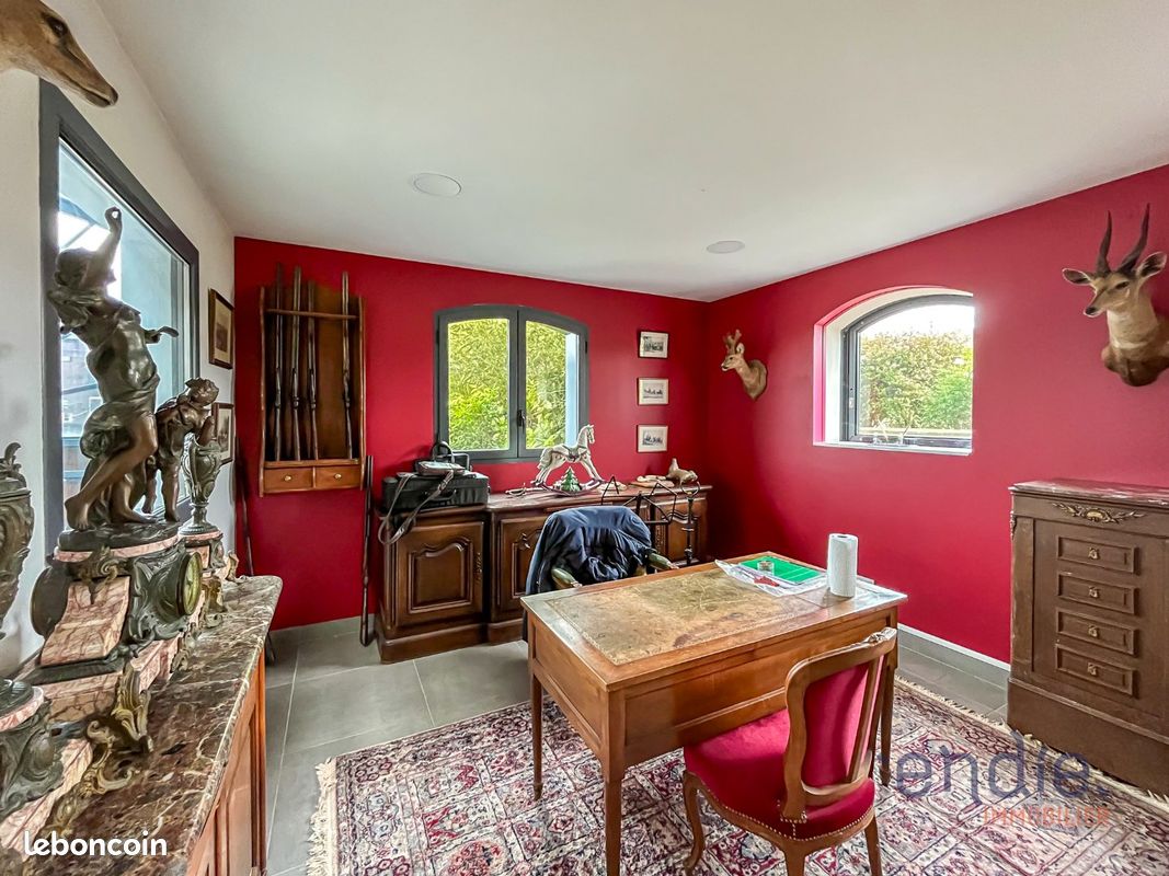 Propriété 7 pièces 278 m² (image 8)