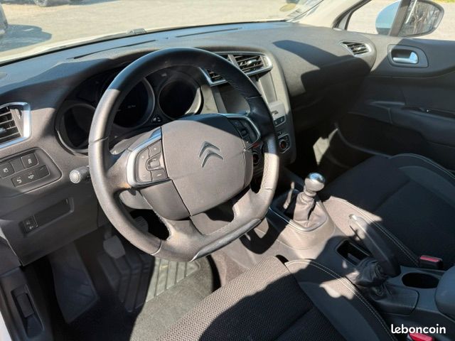 1ère main C4 1.6BlueHDi 120CV Bluetooth / clim / régulateur (image 4)