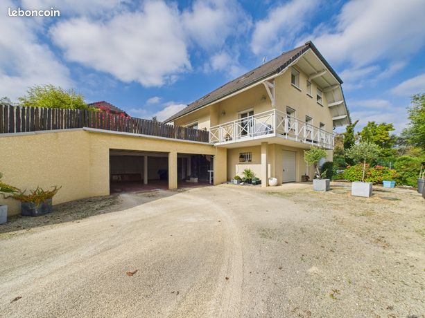 Maison 8 pièces 200 m²