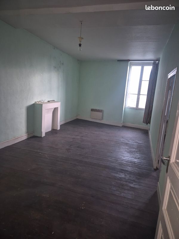 Maison 3 pièces 110 m² · à Thorée-les-Pins · 110 m² · 43 000 €