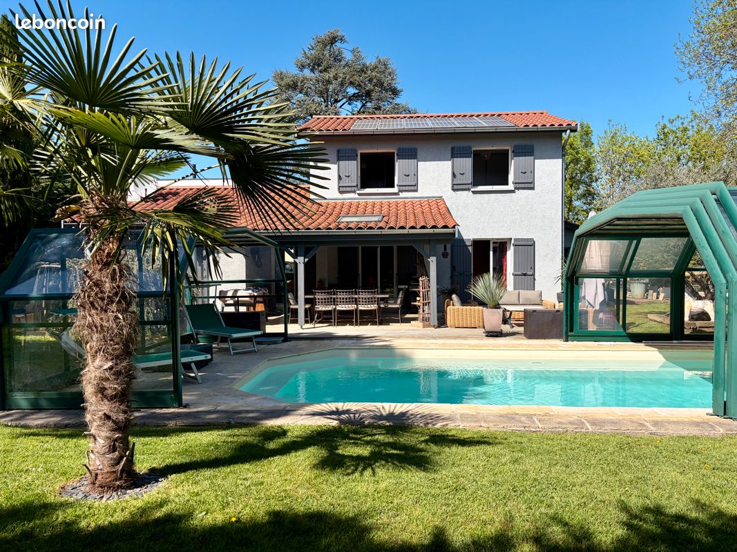 Maison 5 pièces 120 m² · à Sathonay-Village · 120 m² · 599 000 €