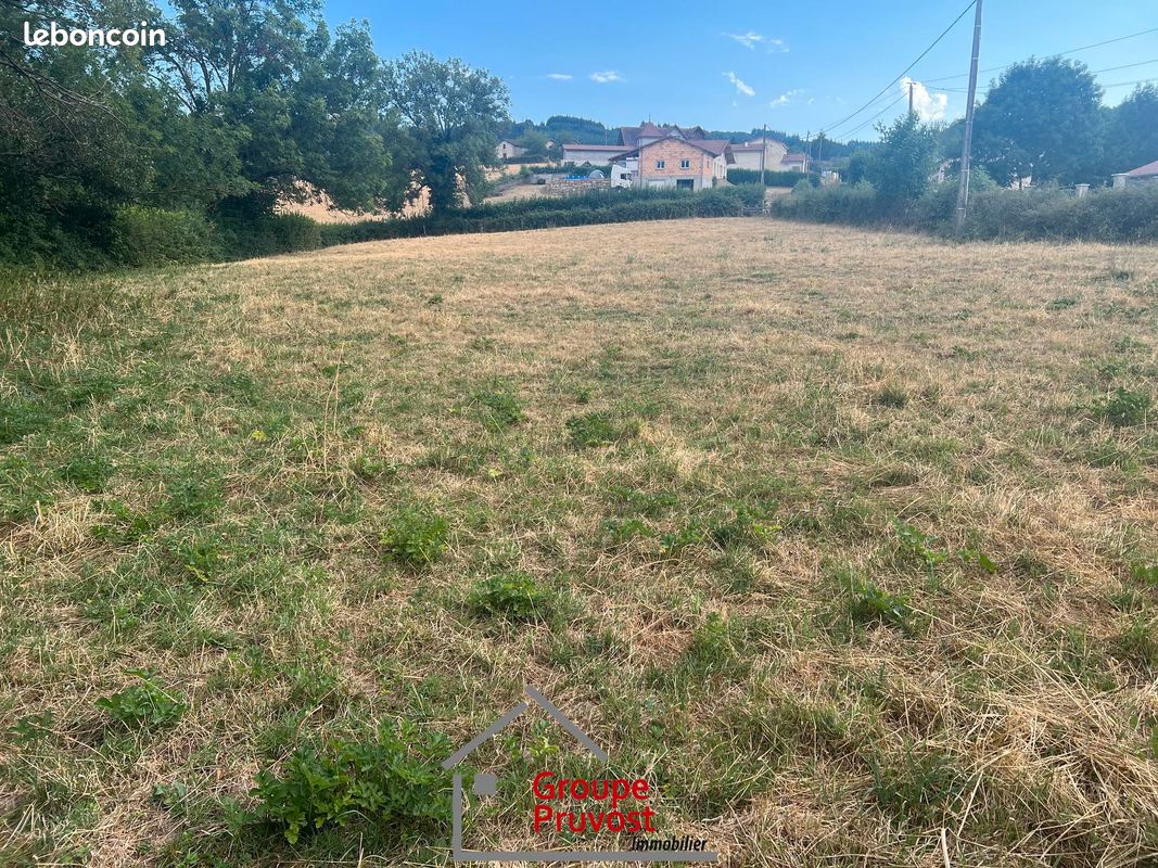Terrain 3020 m² · à Matour · 3 020 m² · 60 000 €