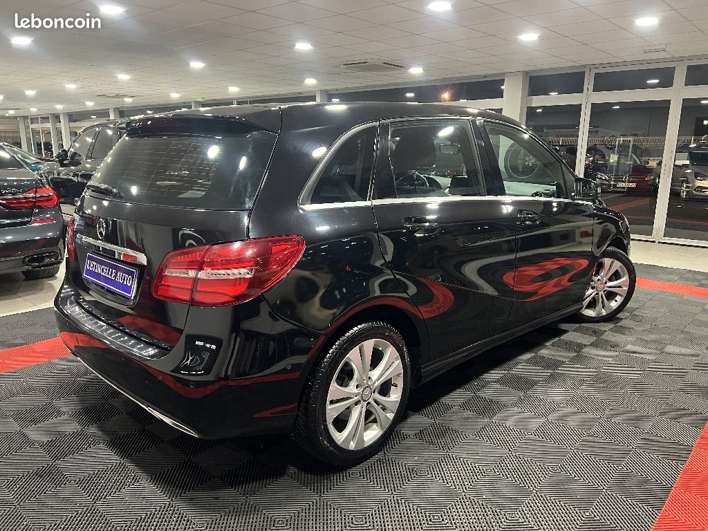 Mercedes Classe B 180 d 7-G DCT Sensation (image 2)