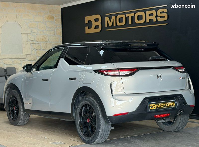 Garantie 12 Mois DS3 Crossback HDI 130 ch Performance Line EAT8 / CarPlay-Android / Climatisation automatique / Caméra de recul / I-Cokpit / Radar de stationnement Avant-Arrière (image 10)