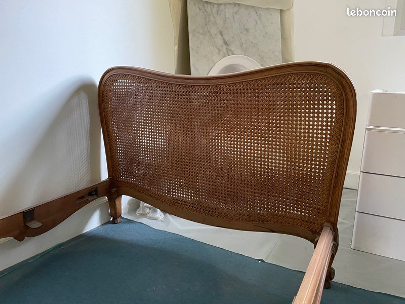 Paire de deux lits simples cannés 1920-1930 (image 10)