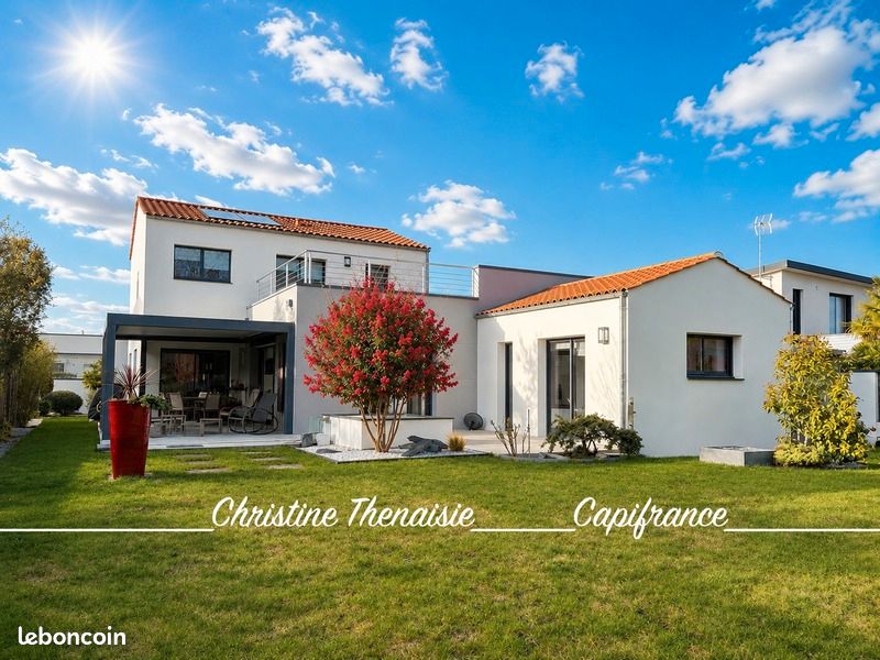 Maison 6 pièces 187 m² · à Saint-Gilles-Croix-de-Vie · 187 m² · 865 000 €