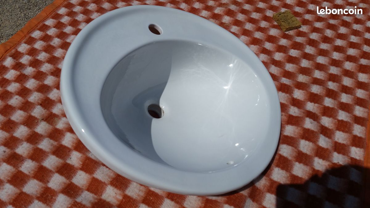 Vasque pour salle de bain encastrable neuve (image 1)