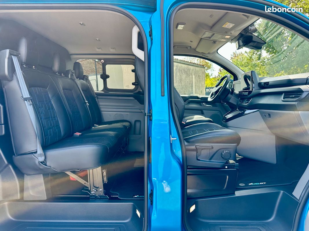 Ford Transit Custom MS-RT 2,0 ECOBLUE 170CV BVA L1 H1 CABINE APPROFONDIE GPS CARPLAY + CAMERA + ATTELAGE + DOUBLES PORTES (image 6)
