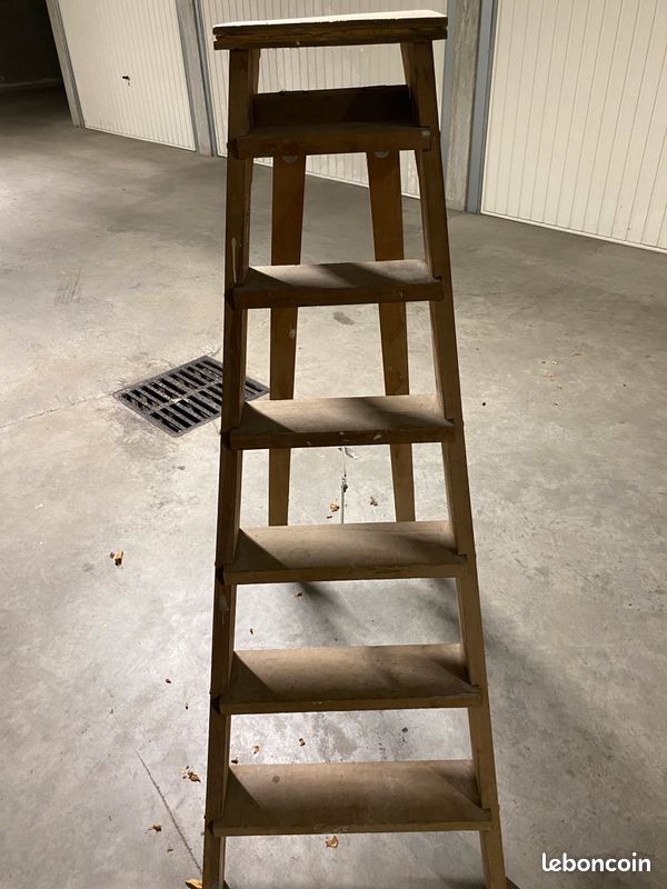 Échelle en bois (image 1)
