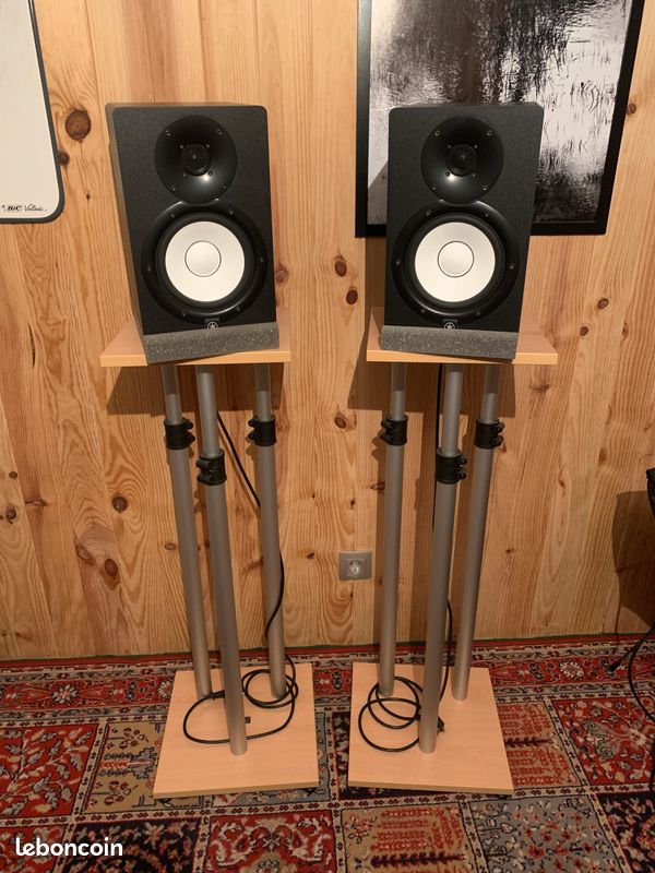 Paire Enceintes Monitoring Yamaha HS7 + Pieds Jaspers (image 1)