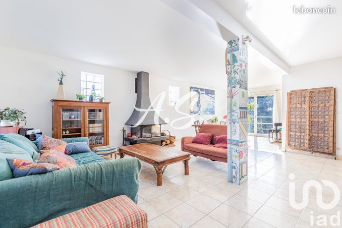 Maison 9 pièces 195 m²
