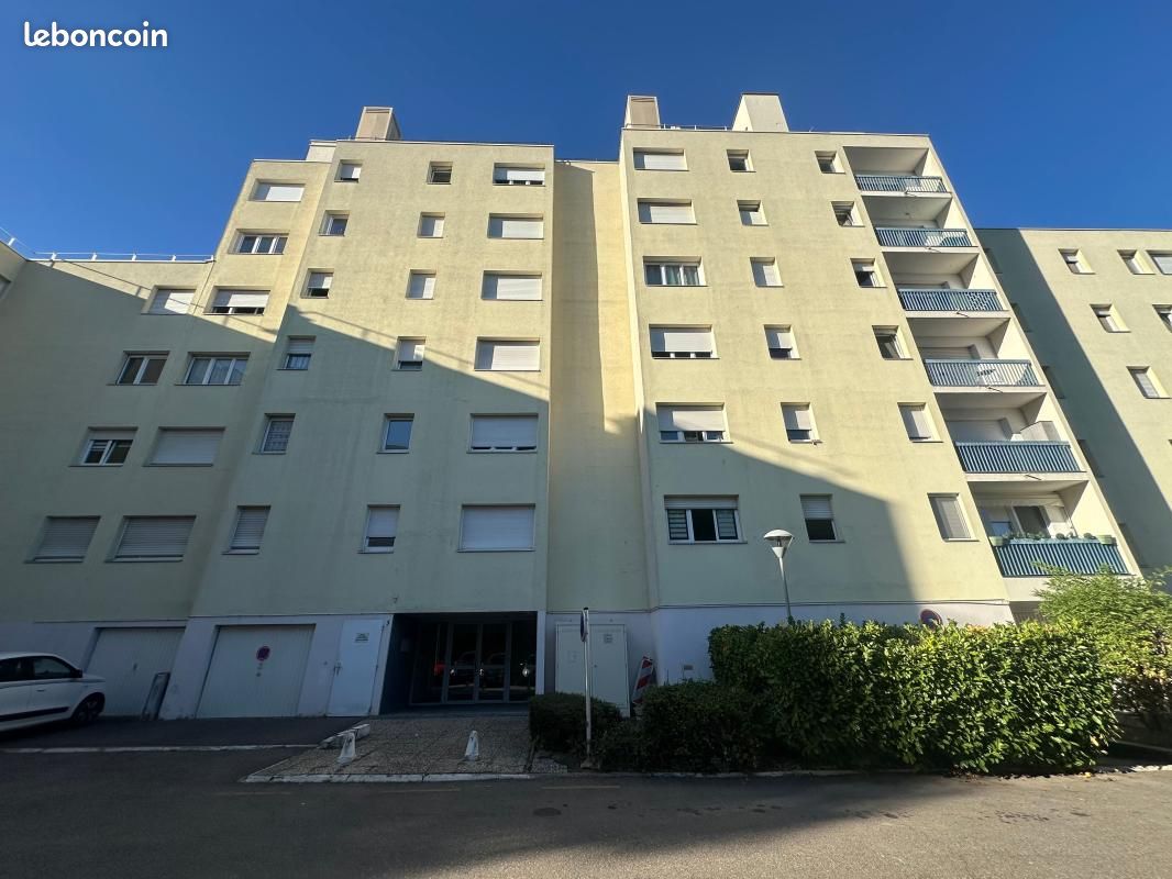 Appartement 2 pièces 86 m² · à Metz · 86 m² · 64 000 €