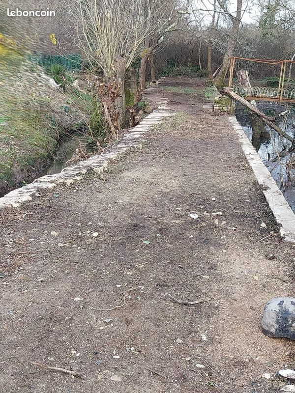 Terrain constructible à vendre · à Montendre · 45 000 €