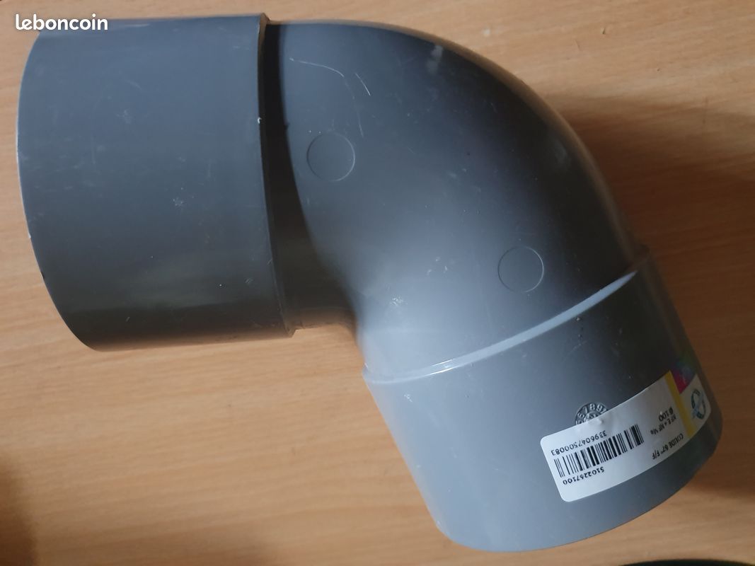 Coude PVC F/F 100mm 67° (image 2)