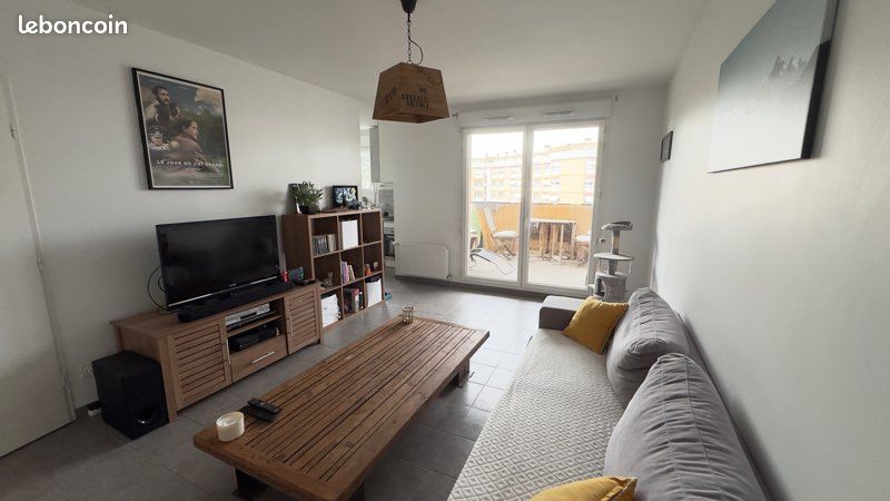 Appartement 3 pièces 57 m² · à Écully · 57 m² · 830 €/mois