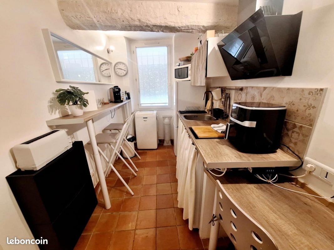 Appartement 1 pièce 17 m² · à Aix-en-Provence · 16,5 m² · 680 €