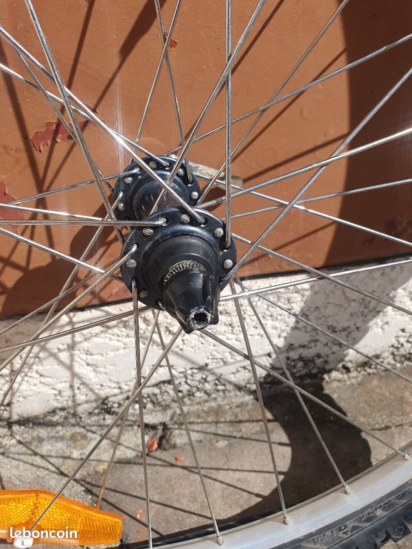 Test Roue VTT Mavic Crossride UB 26 Arrière 2021 : avis sur les roues Mavic