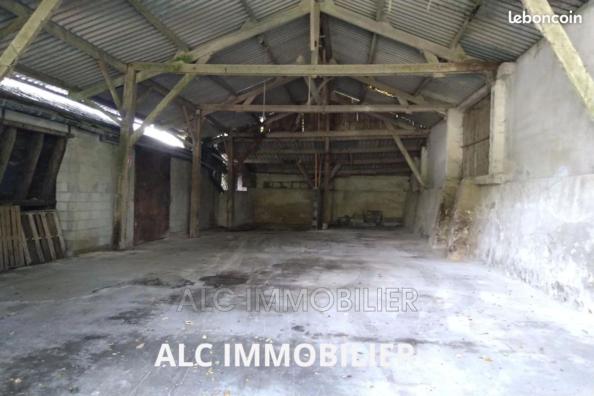 Terrain 3127 m² · à Gesvres · 3 127 m² · 24 700 €