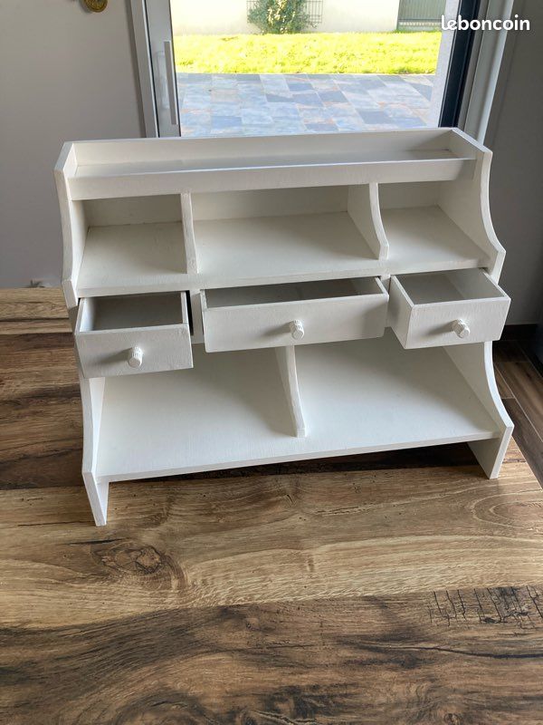 Petit meuble en bois (image 3)