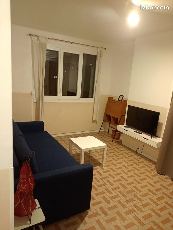 Appartement 1 pièce 28 m² · à Toulon · 28 m² · 550 €/mois