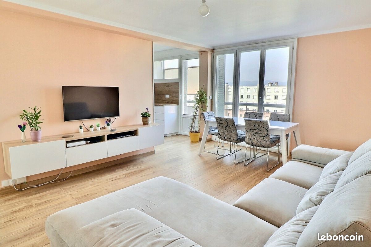 Appartement 4 pièces 70 m² · à Sainte-Foy-lès-Lyon · 70 m² · 1 300 €