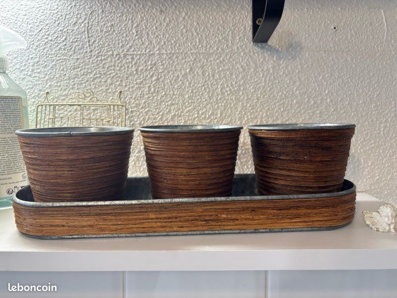 Ensemble cache-pots (image 1)