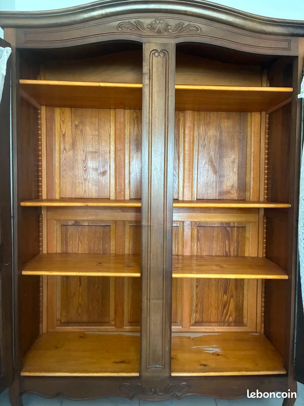 Armoire en bois style provençal (image 2)