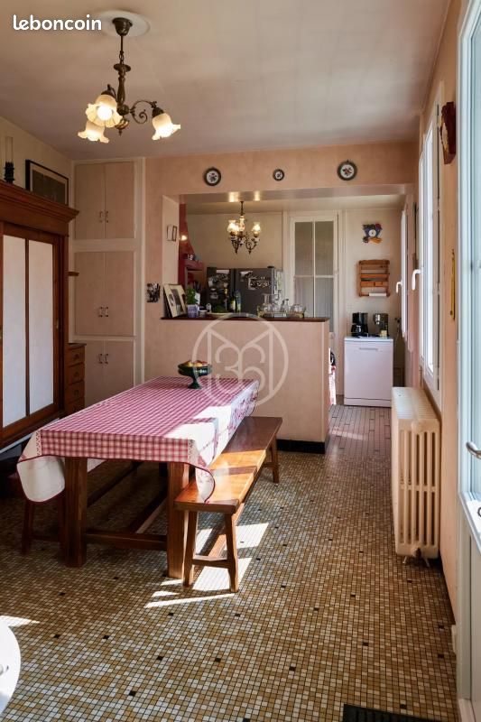 Maison 11 pièces 377 m² - Civray 86400 (image principale 7)