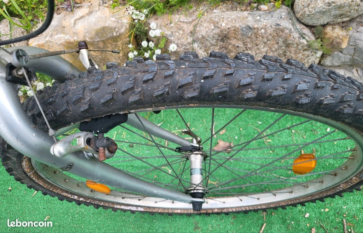 Velo VTT Décathlon Rocrider 3.20 (image 5)