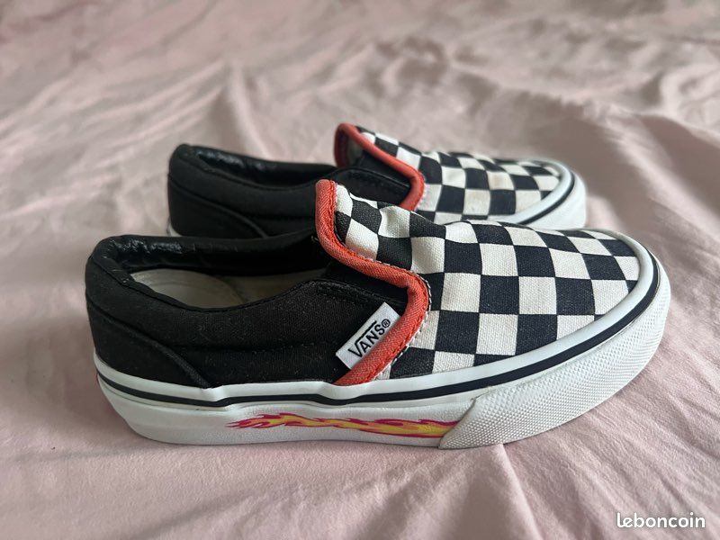 Vans slip on enfant Damier et flamme noir et blanche Pointure 28