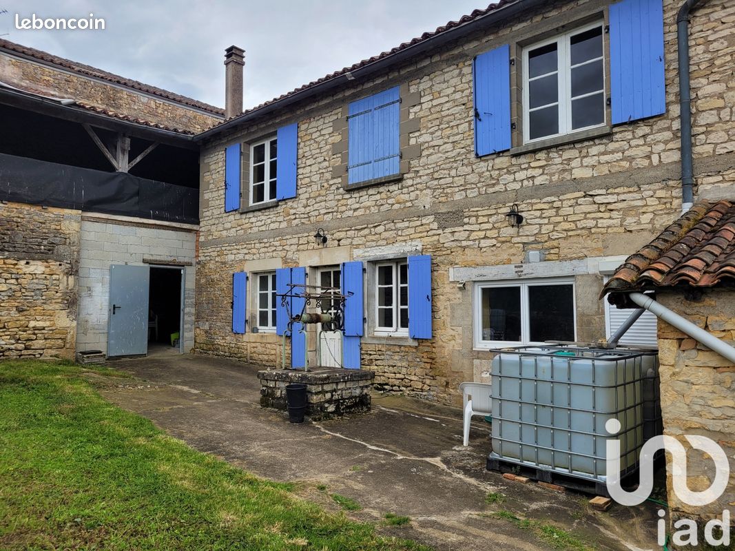 Maison 11 pièces 270 m² - Chatain 86250 (image principale 0)