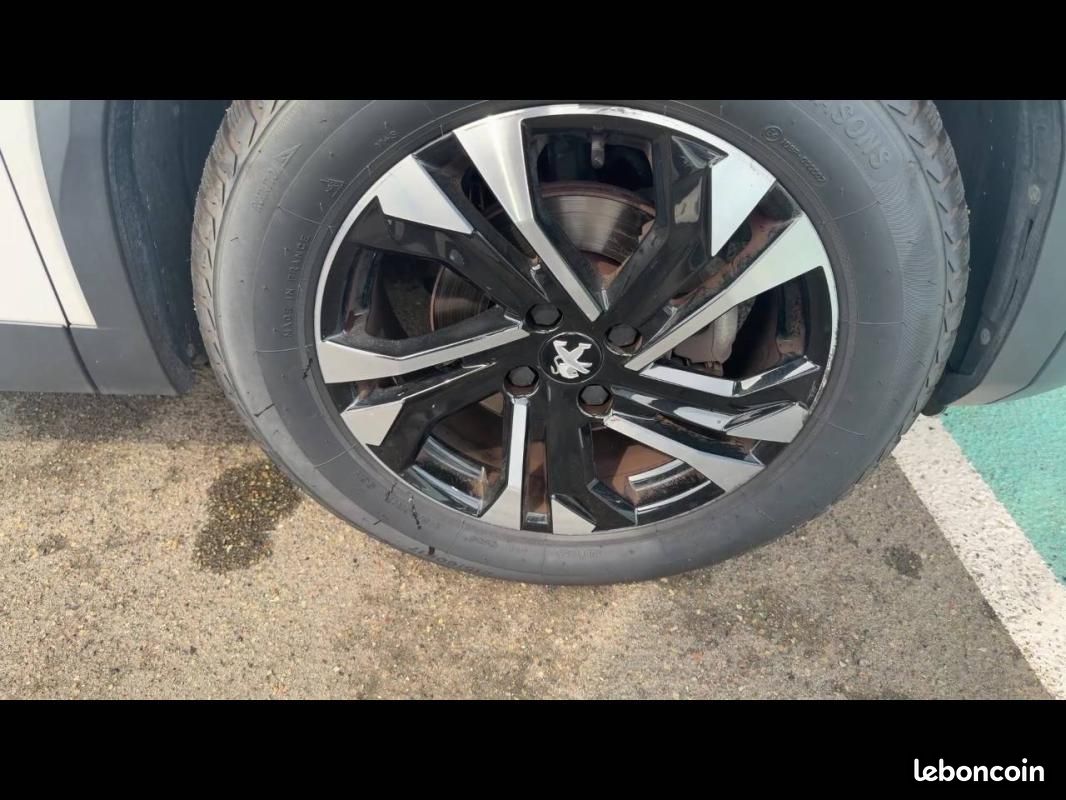 Peugeot 2008 PureTech 130 S&S EAT8 - GT (image 12)