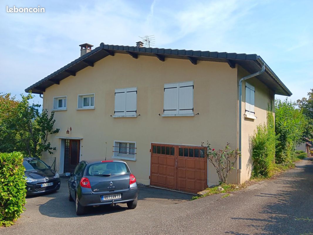 Appartement 4 pièces 101 m² · à La Motte-Servolex · 101 m² · 885 €/mois