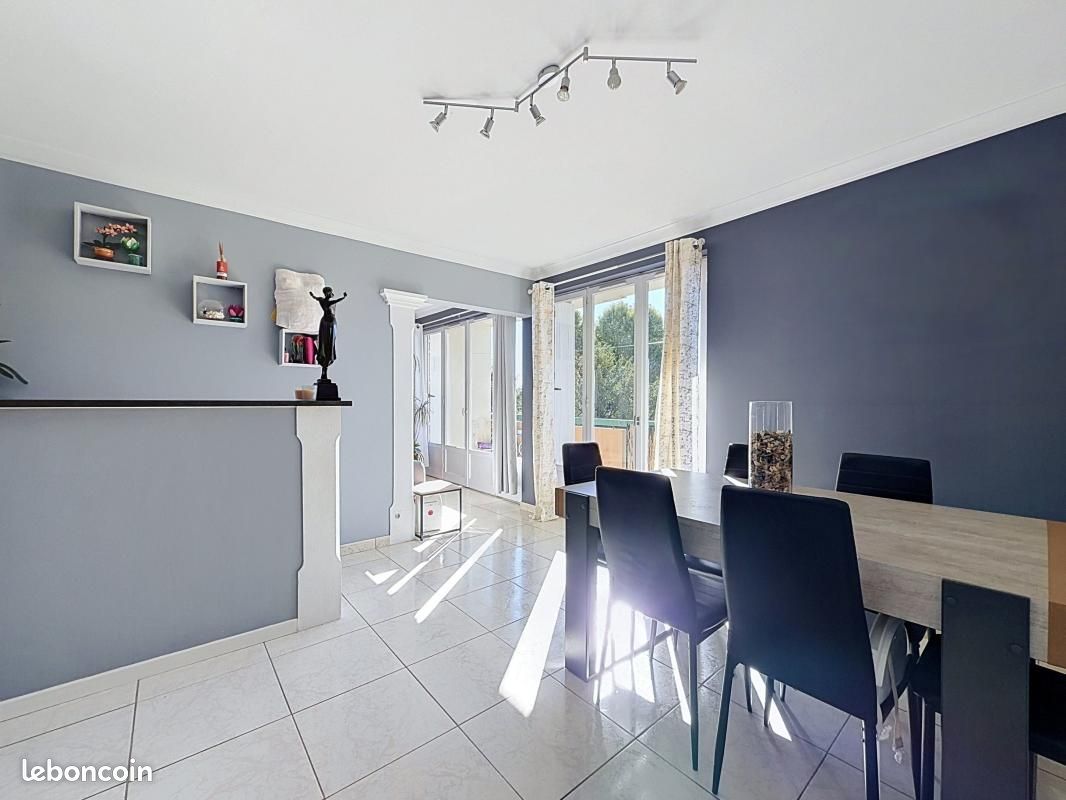 Appartement 4 pièces 74 m² · à Tournon-sur-Rhône · 74 m² · 145 000 €