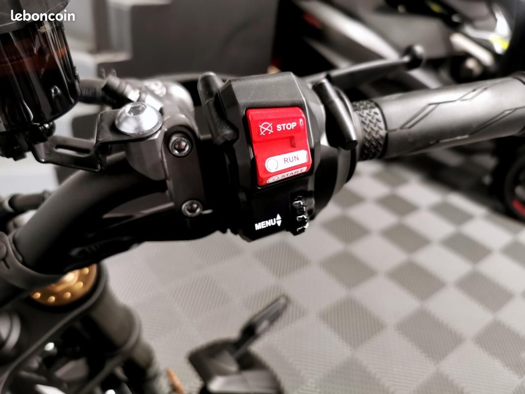 Yamaha XSR 900 - ELIGIBLE AU PERMIS A2 - XSR900 850 cm3 (image 11)