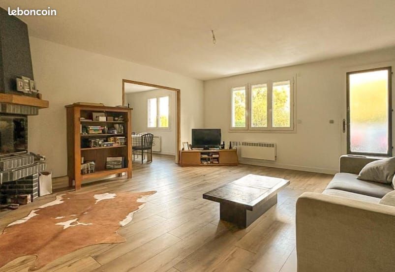 Maison 5 pièces 106 m² · à Vezins · 106 m² · 195 000 €