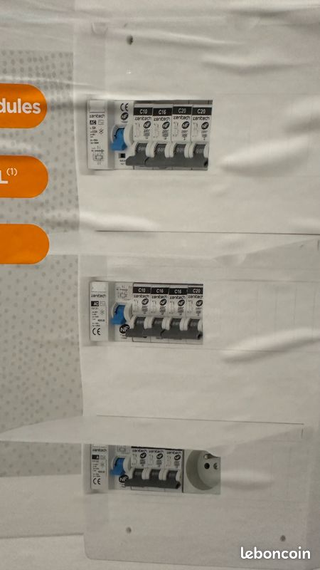 Tableau électrique pré-équipé 3 rangées 3 interrupteurs différentiels blanc NEUF (image 2)