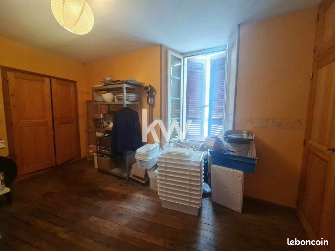 Maison 4 pièces 156 m² - Aubeterre-sur-Dronne 16390 (image principale 9)