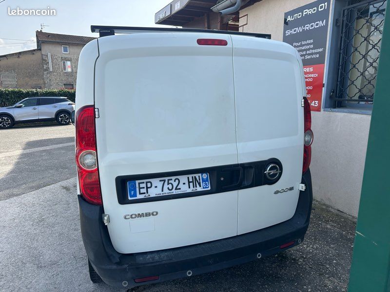 Opel Combo 1.3 CDTI 95 cv L1H1 PACK CLIM + 2017 MOTEUR A CHAÎNE (image 5)