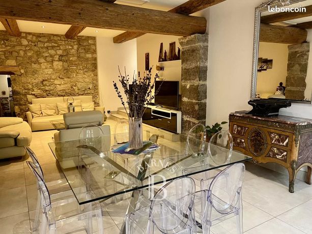 Maison 10 pièces 288 m²