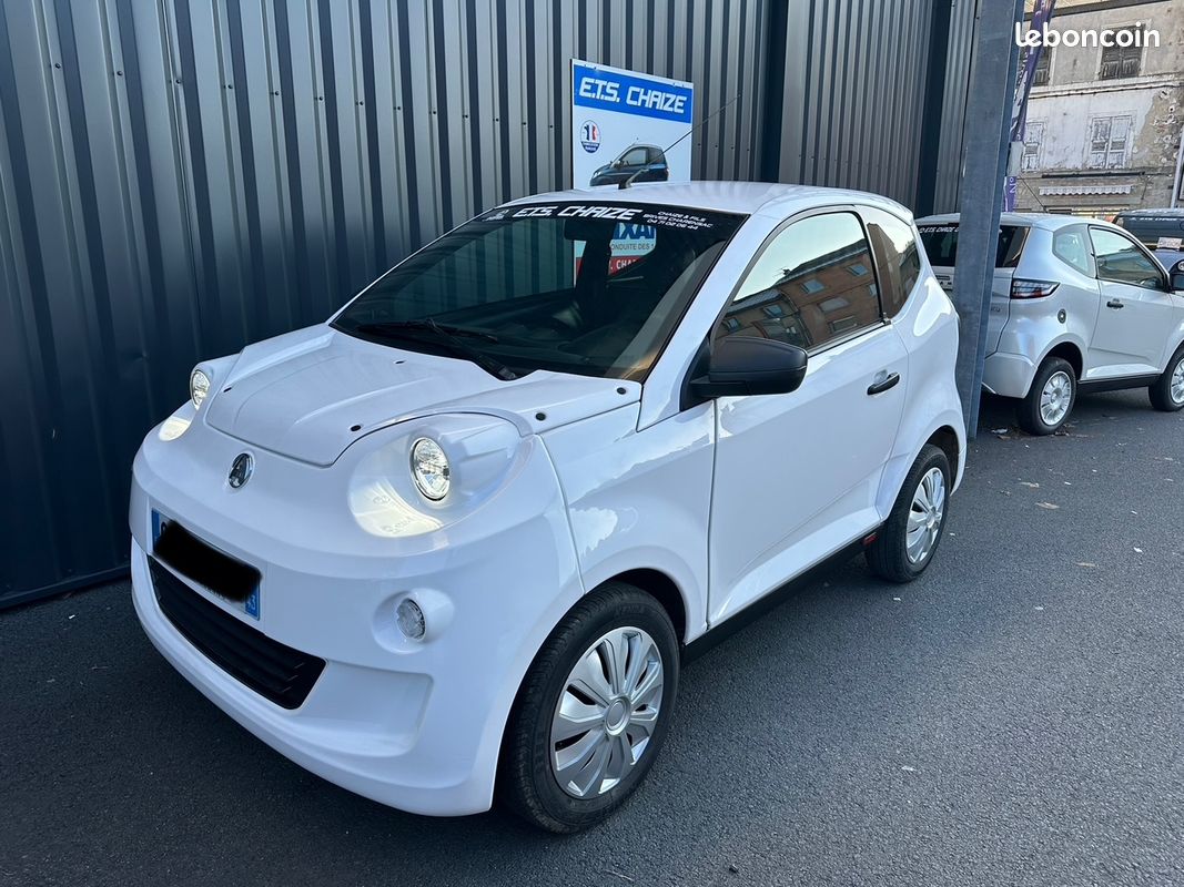 Voitures sans permis Aixam MINAUTO 1IERE MAIN CHEZ ETS CHAIZE DES 14 ANS LIVRAISON A DOMICILE DANS TOUTE LA FRANCE (image 4)
