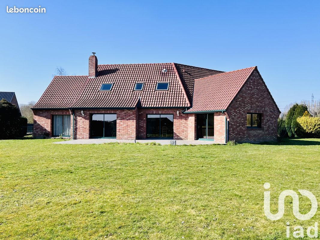 Maison 6 pièces 212 m² (image 1)
